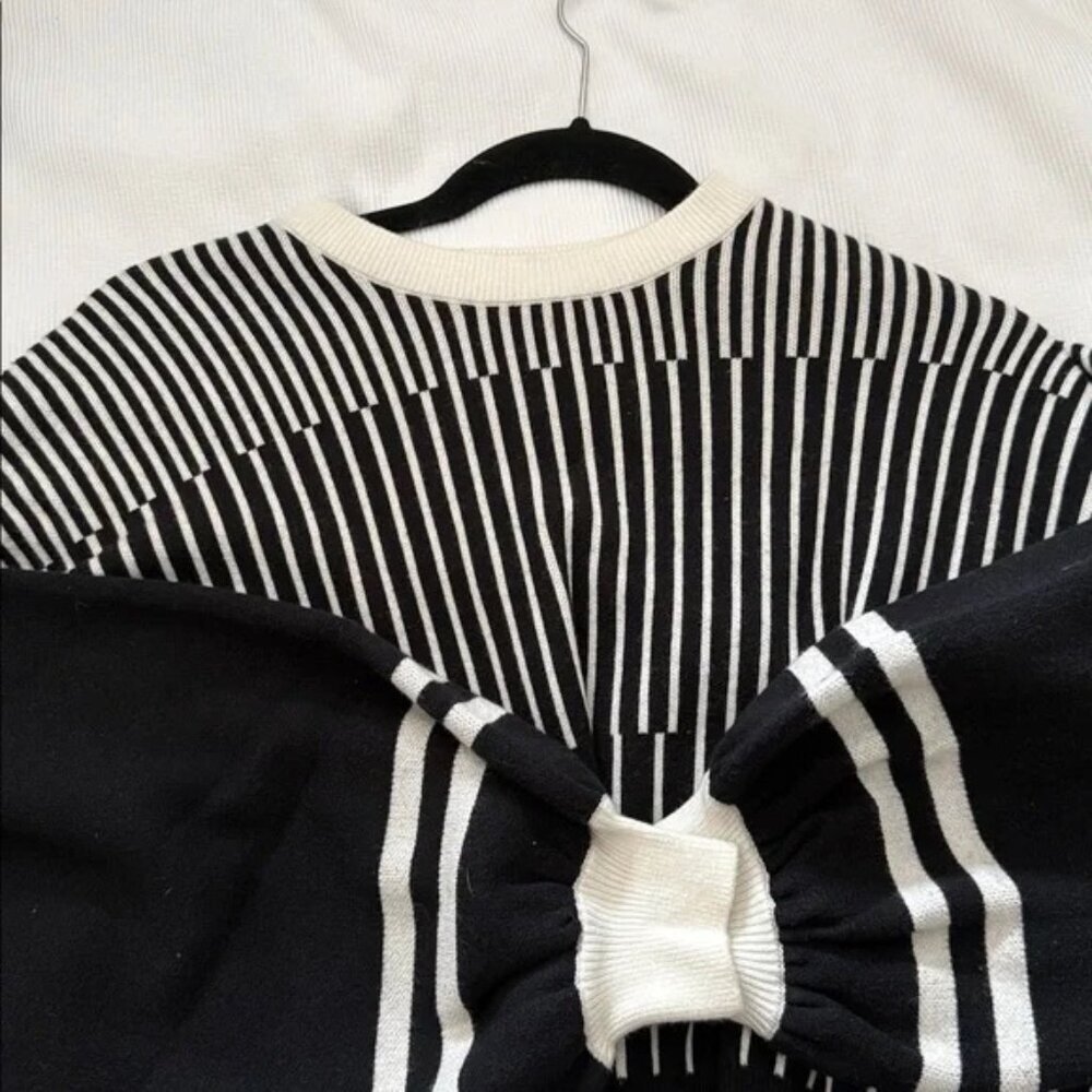 Philosophy Black & White Striped Knit Top – Statement Sleeve Detail